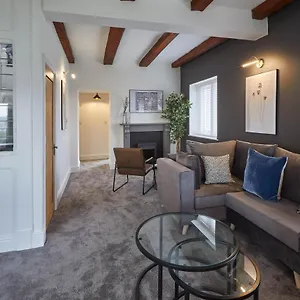 Host & - Caedmon House Holiday home
